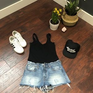 Worn once🌸Levi’s Denim High-waisted Shorts🌸